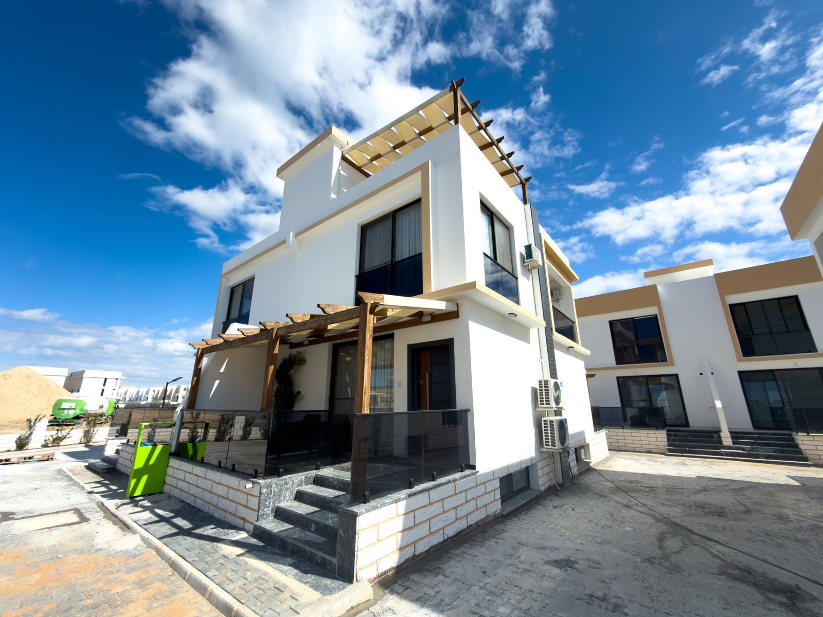 2+2 Villa - Sahibinden Satılık - Long Beach - Muhteşem Konum - Tapusu Hazır