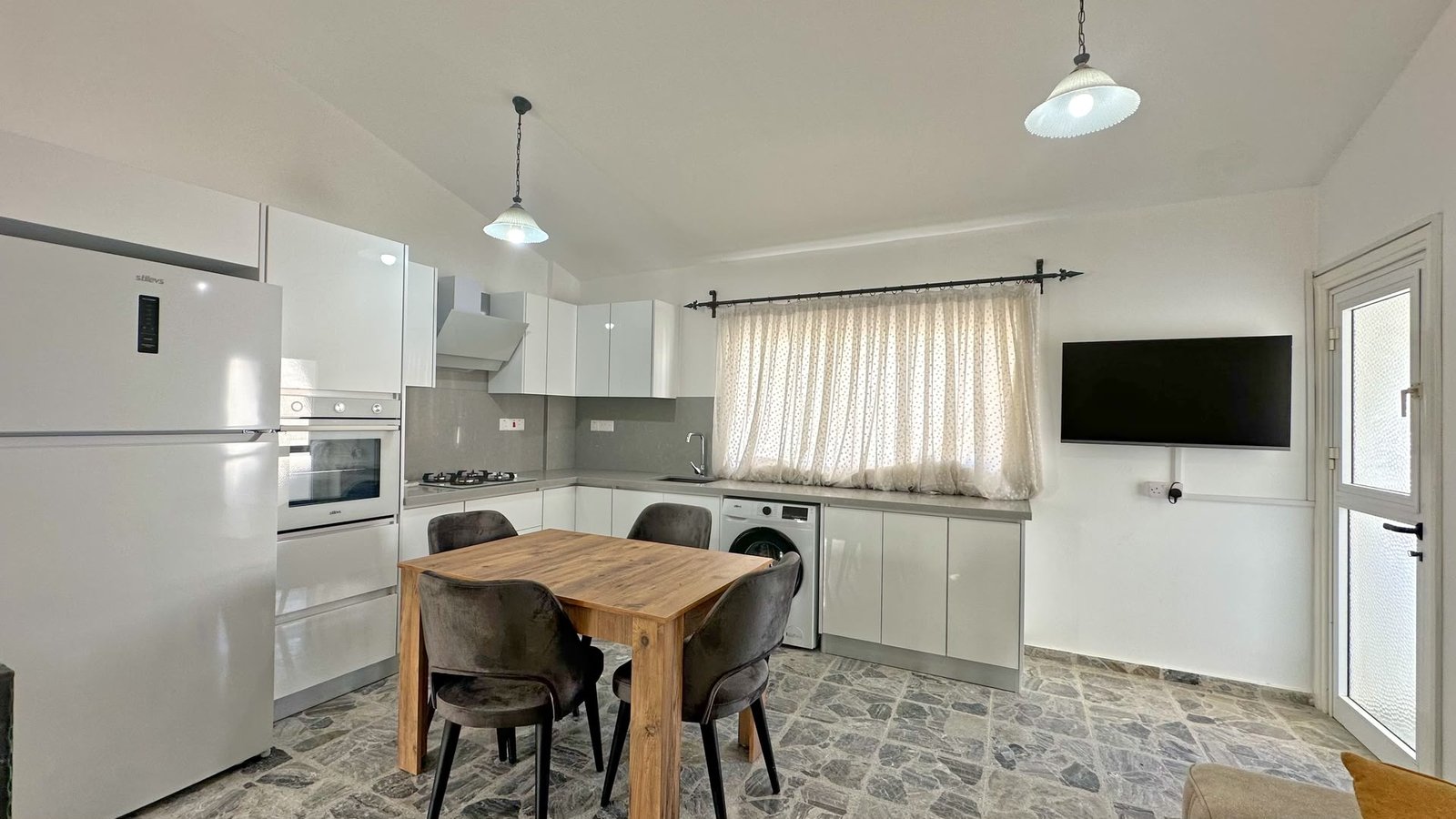 EHİR MERKEZİNDE 5+2 EŞYALI LUKS DOUBLEX DAİRE, ÖNDER ALIŞVERİŞ MERKEZİNE YAKIN - Görsel 4