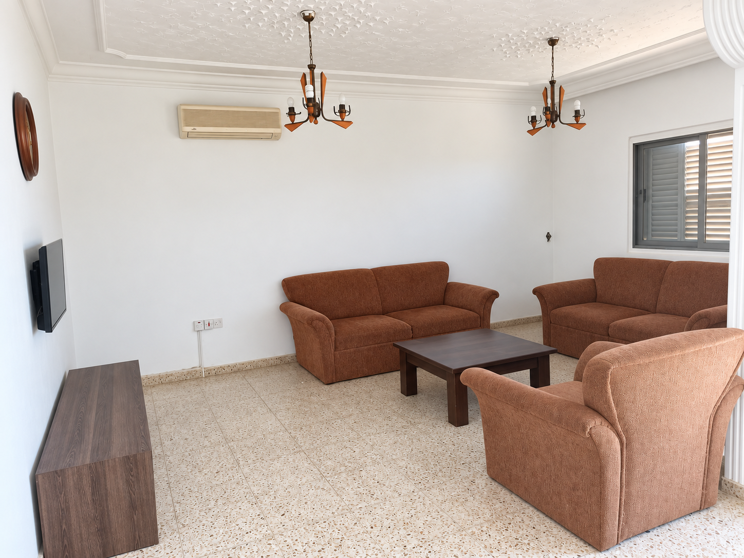 GÜZELYURT MERKEZDE MÜSTAKİL, GENİŞ BAHÇELİ SATILIK BUNGALOW - Görsel 5