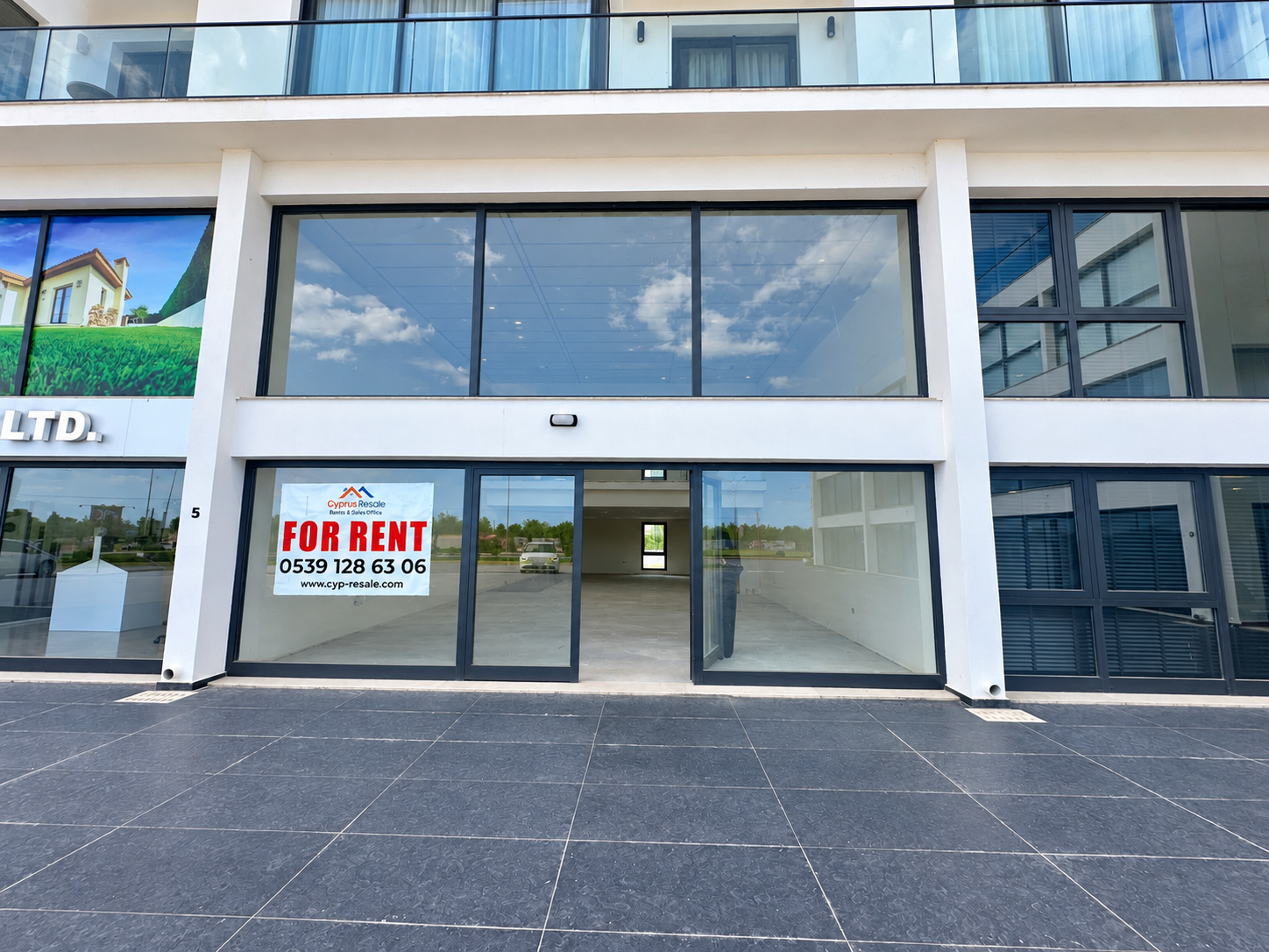 Ötüken'de Ana yol üzeri Muhteşem konumda Kiralık Dükkan - Görsel 1