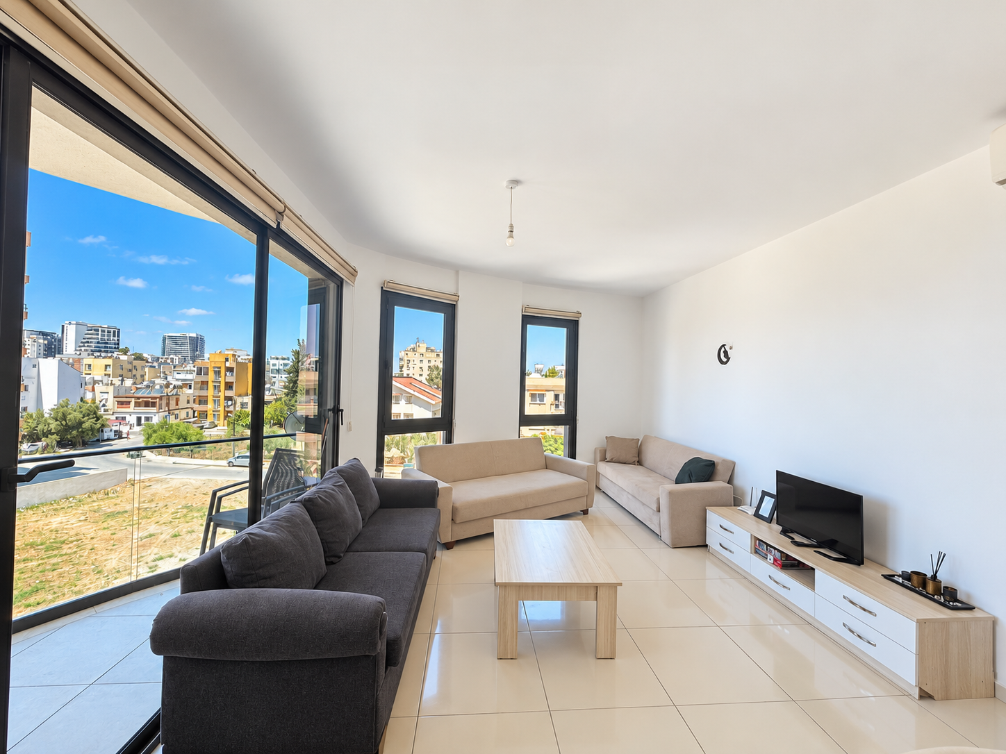 Şehir Merkezinde 2+1 Eşyalı Daire - Görsel 2