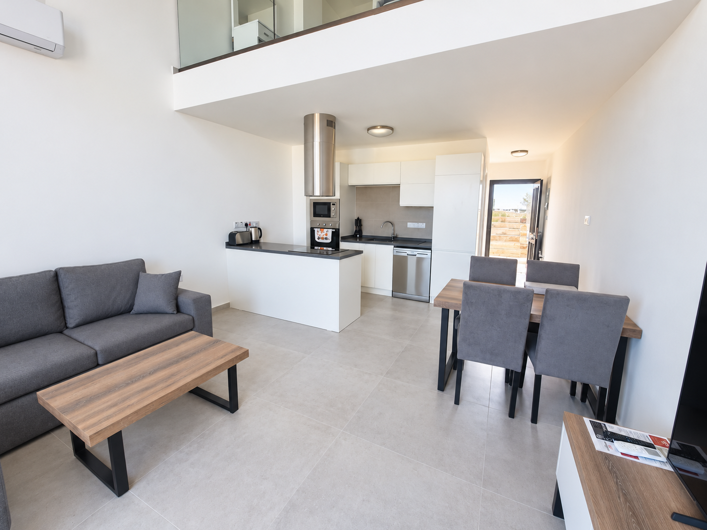 Deniz Manzaralı Muhteşem 1+1 Loft Daire - Görsel 2