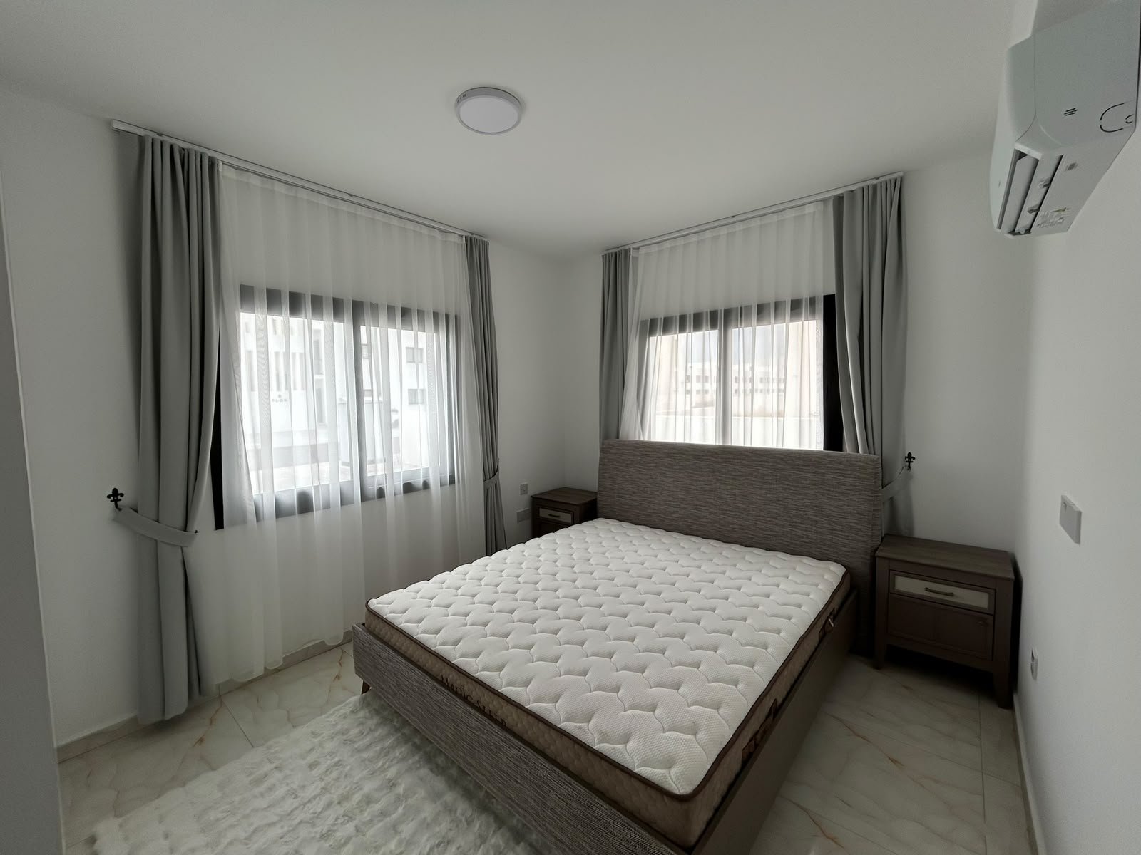 Yeniboğaziçinde Eziç ve Vola'ya yakın Kiralık 2+1 Lüx Daireler - Görsel 5